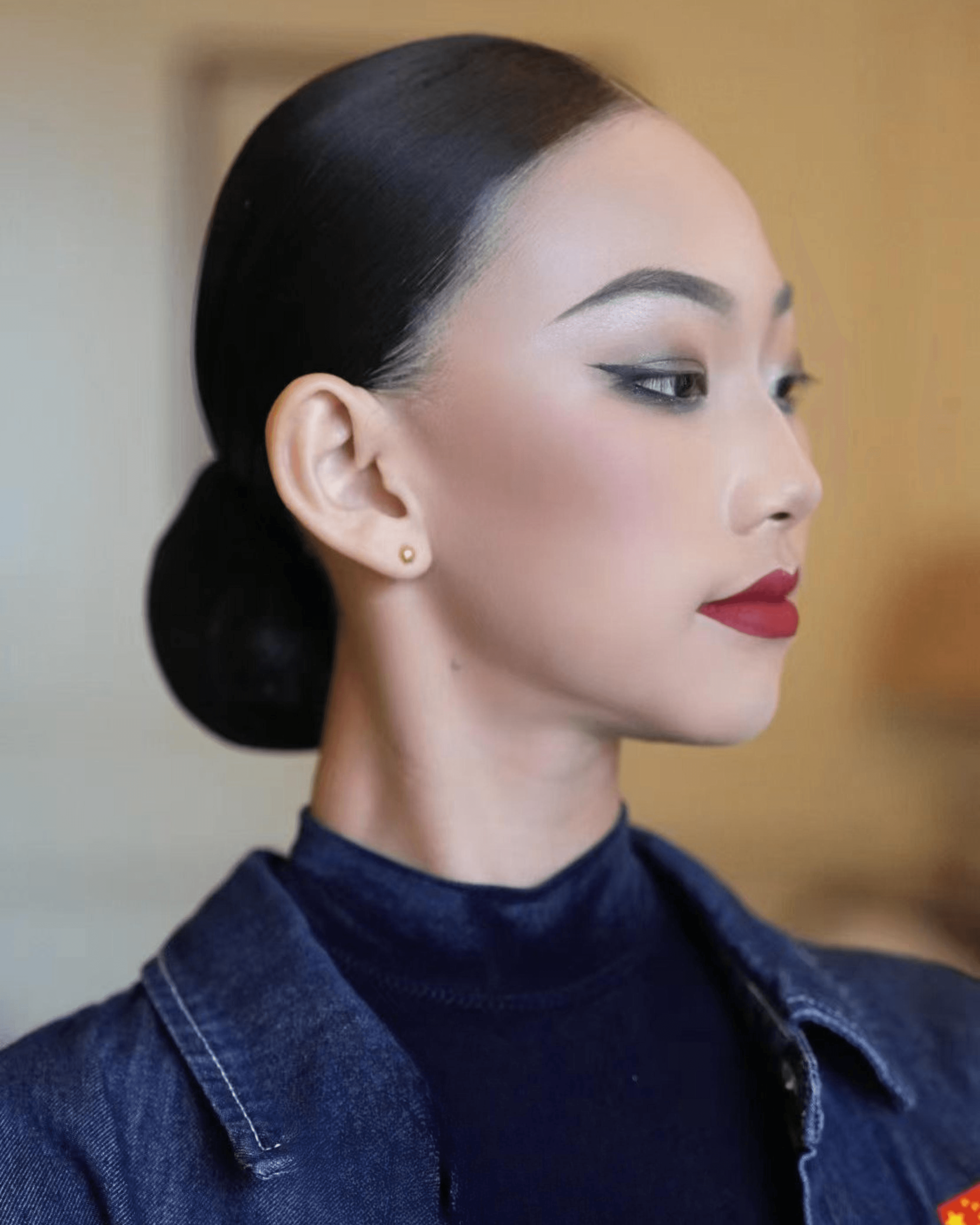 Simple Makeup - View 4